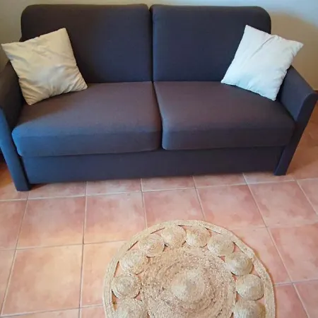 Bord De En Corse Avec 2 Piscines 100 Metres De La *