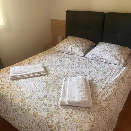 Bord De En Corse Avec 2 Piscines 100 Metres De La