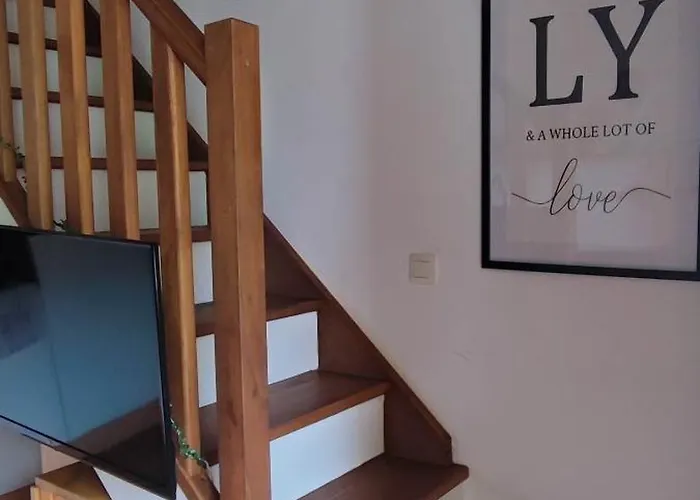 Bord De En Corse Avec 2 Piscines 100 Metres De La Linguizzetta