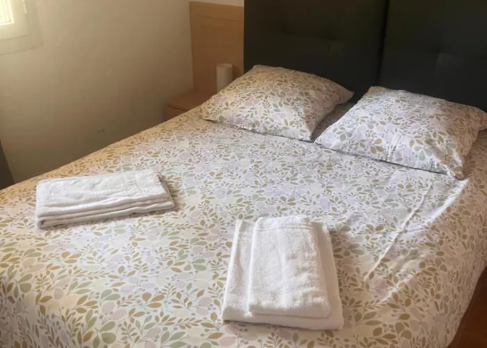 Bord De En Corse Avec 2 Piscines 100 Metres De La